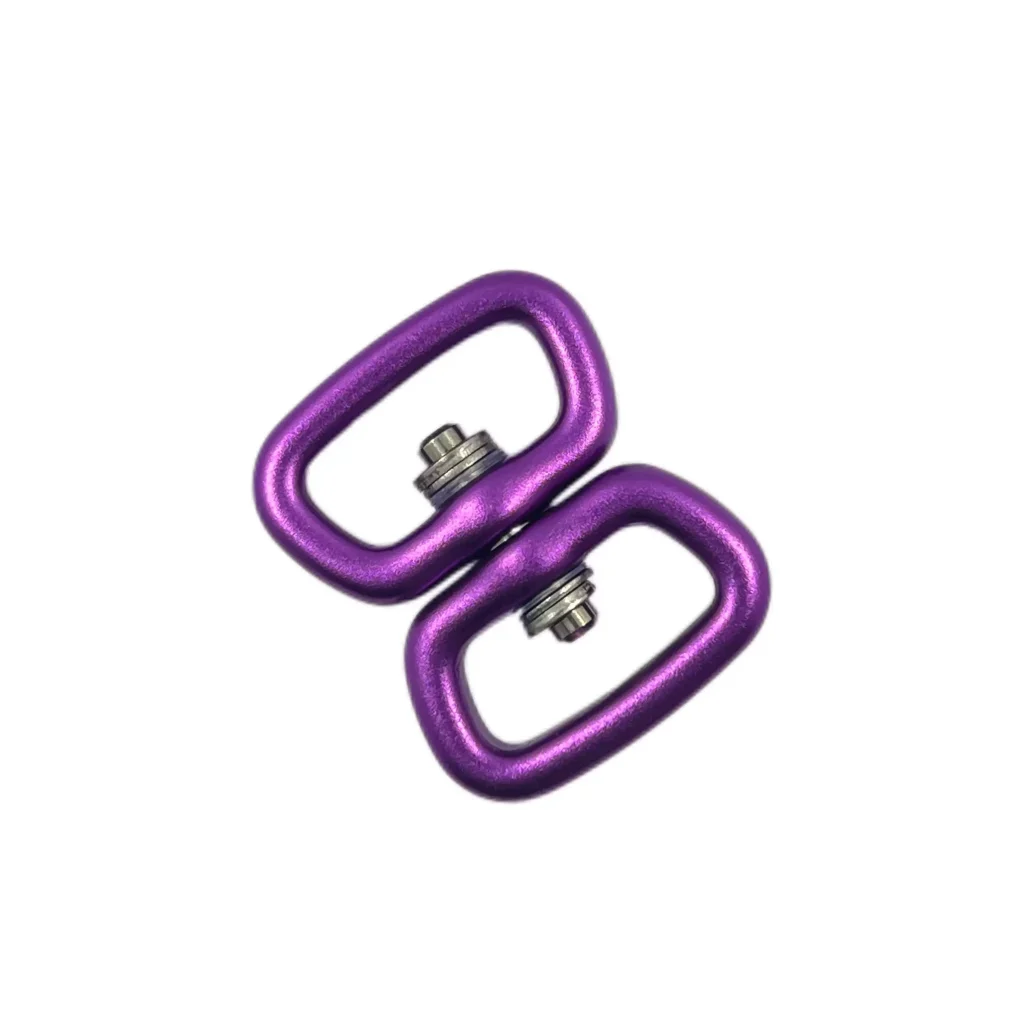 What are the difference between our carabiners and swivel snap hooks