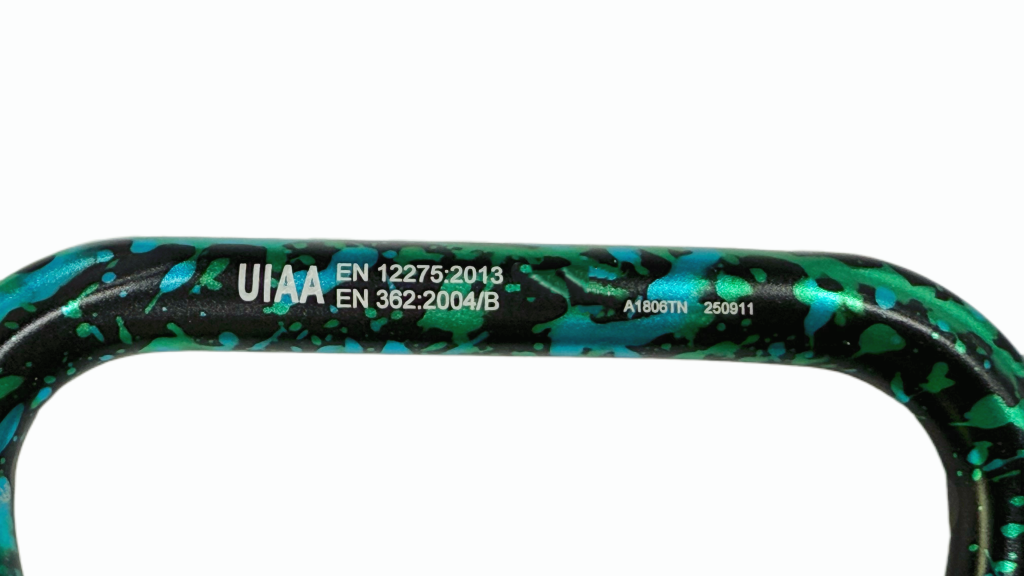 Why Choosing the Right Climbing Carabiner is Important？