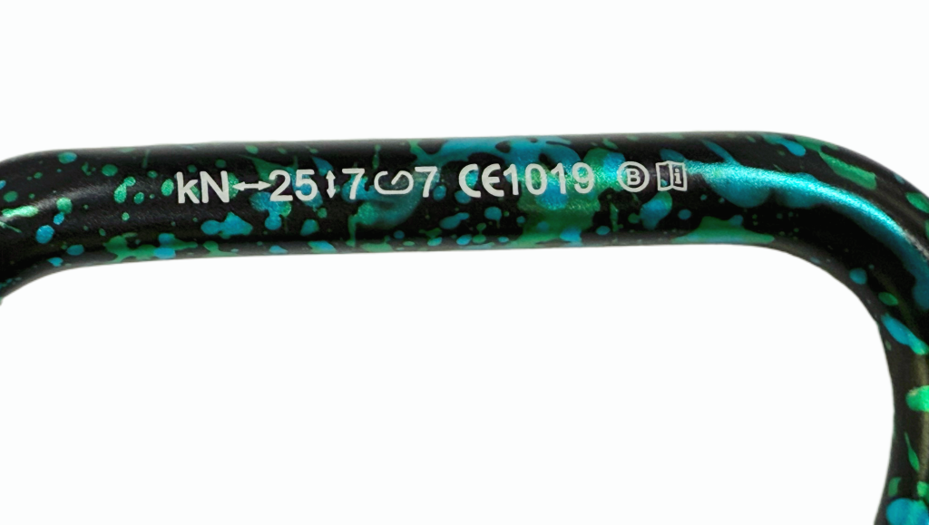 Why Choosing the Right Climbing Carabiner is Important？